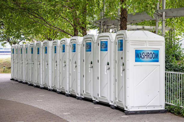 Best Luxury portable toilet rental  in Tremont, PA